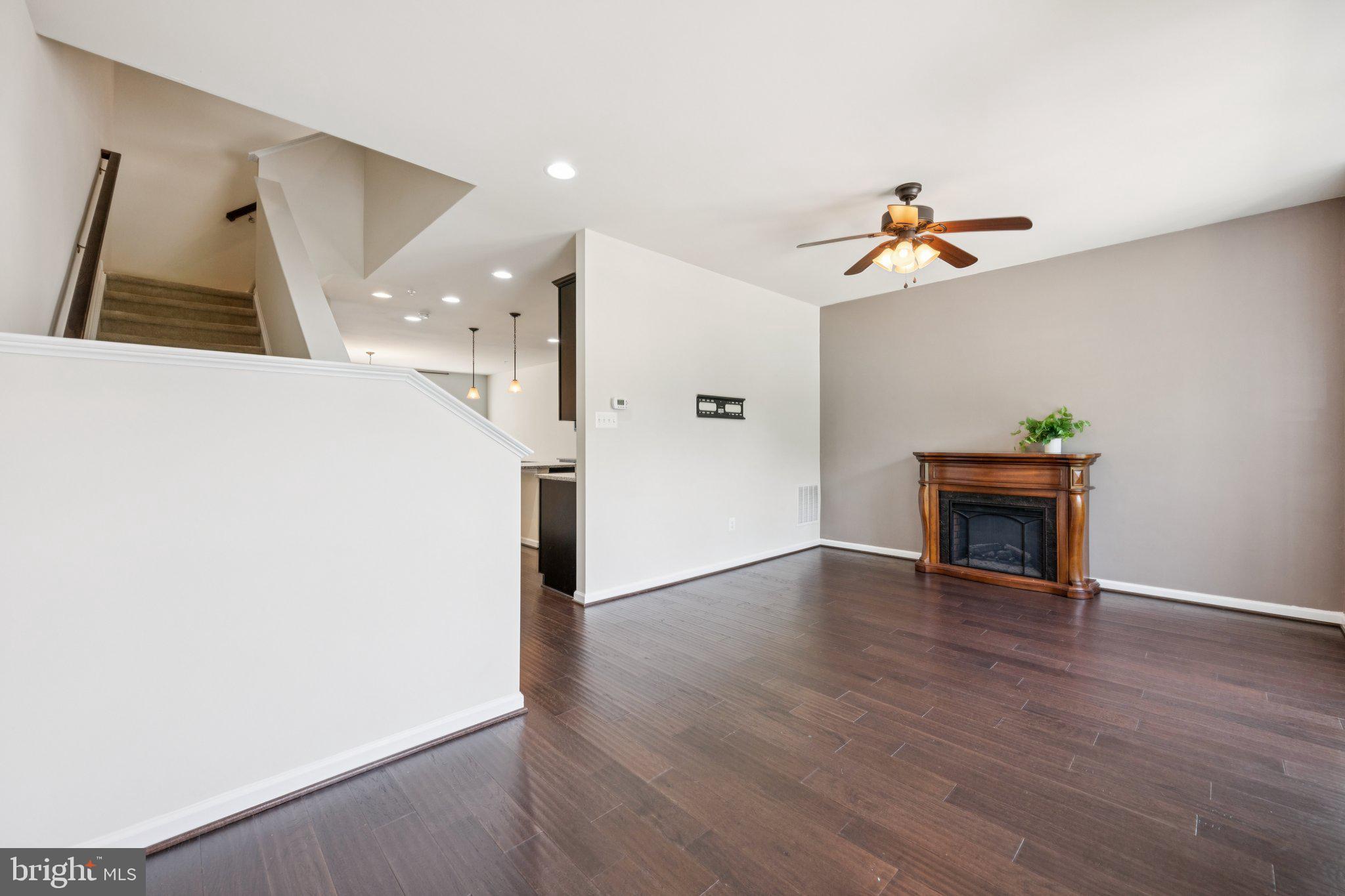 220 TANNER LANE
