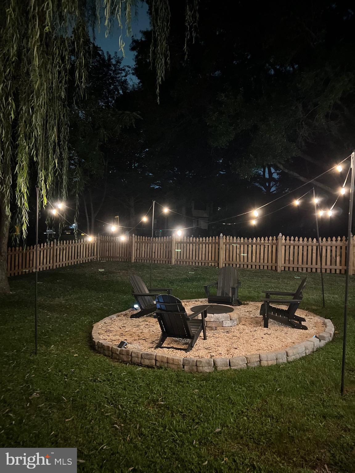 121 E ORANGE COURT