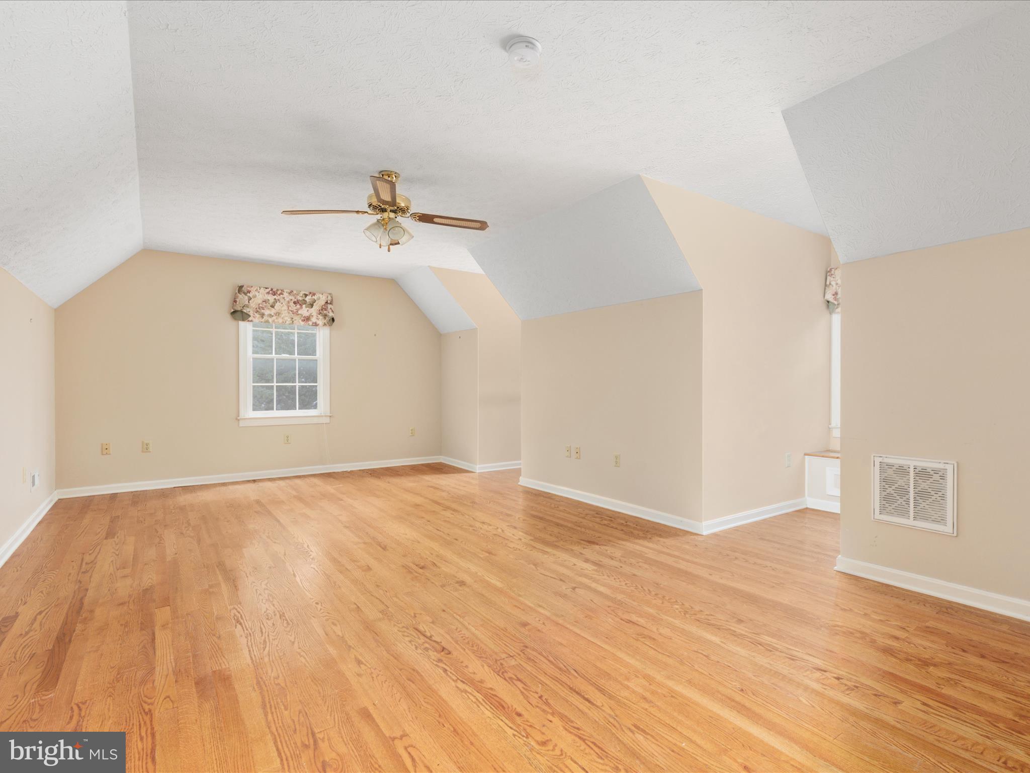 MEADOW BRANCH - Residential