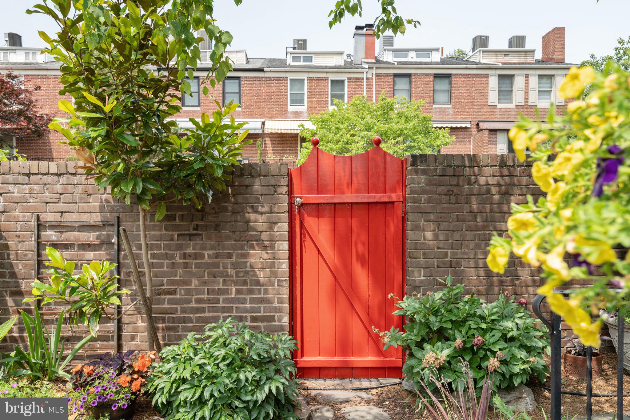 SOCIETY HILL - Residential