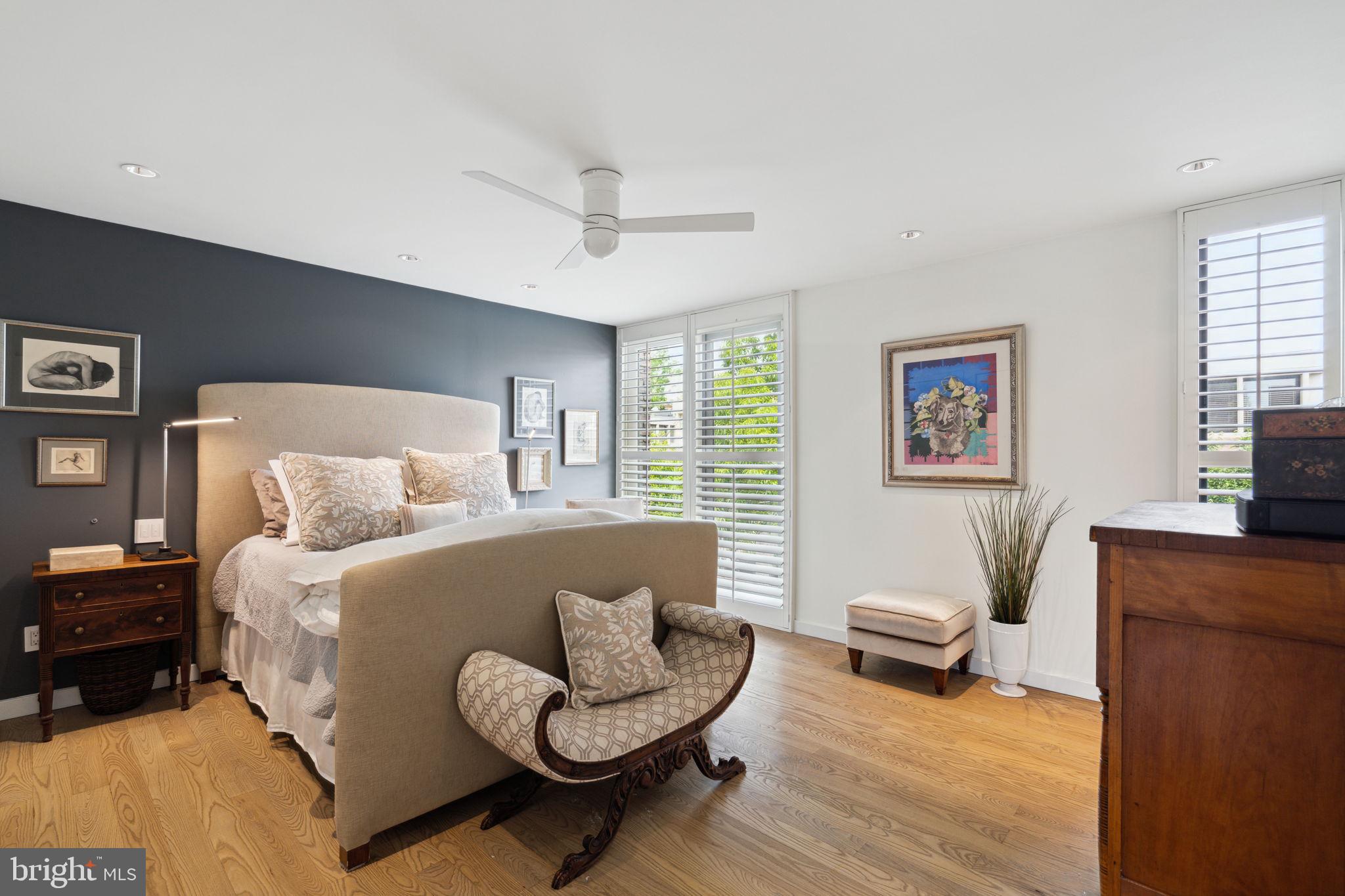 SOCIETY HILL - Residential