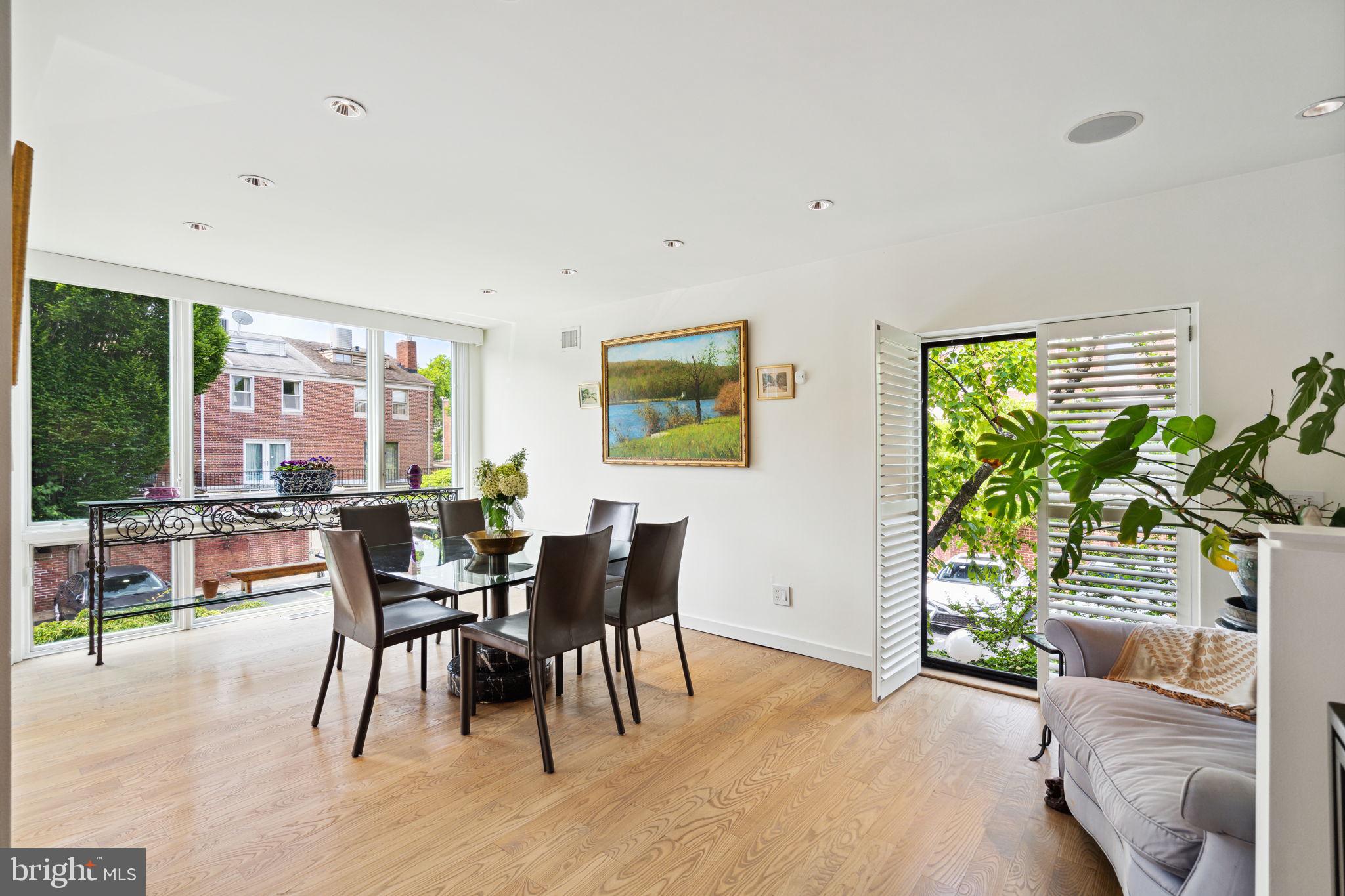 SOCIETY HILL - Residential