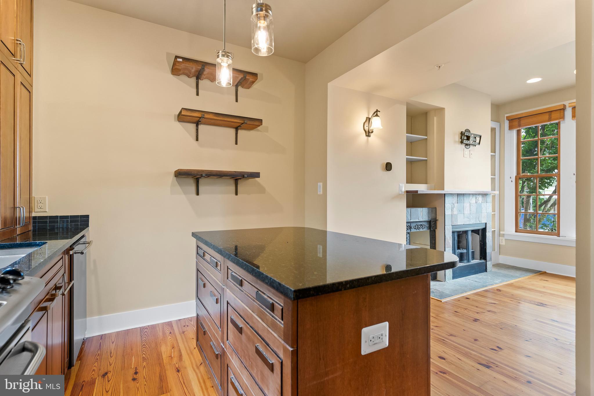 OLD TOWN - Residential Lease