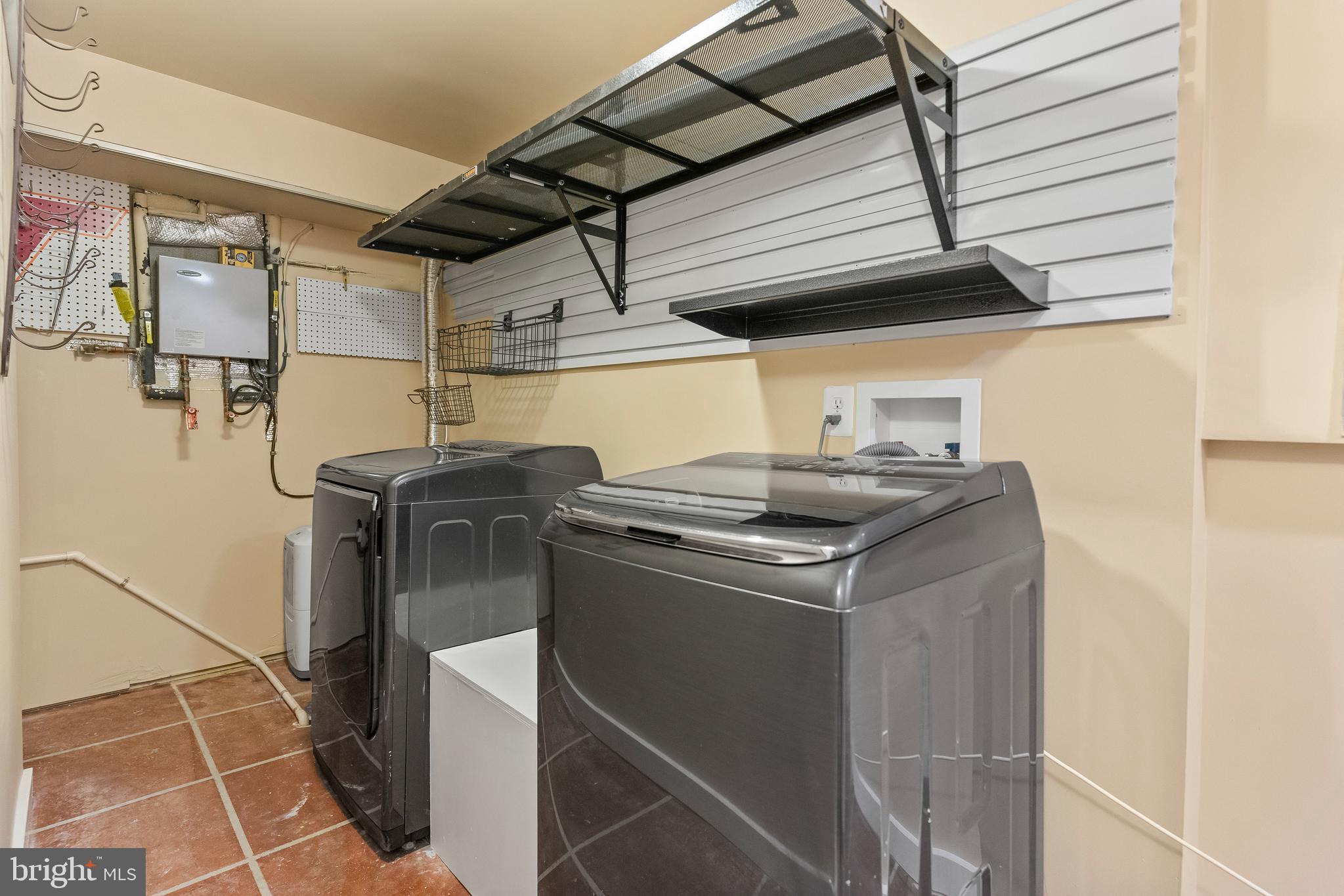 OLD TOWN - Residential Lease