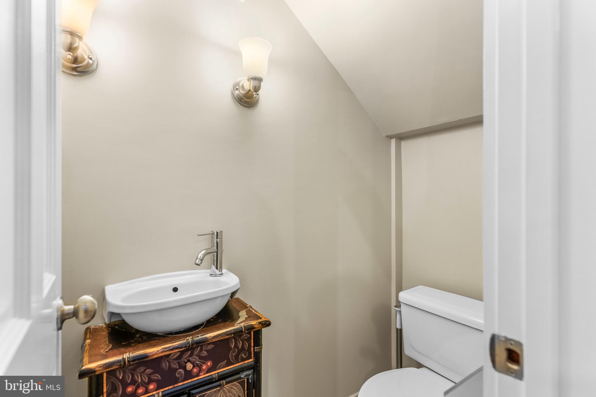 OLD TOWN - Residential Lease