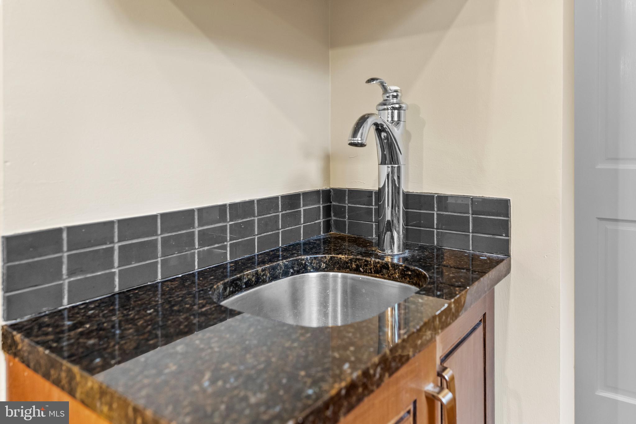 OLD TOWN - Residential Lease