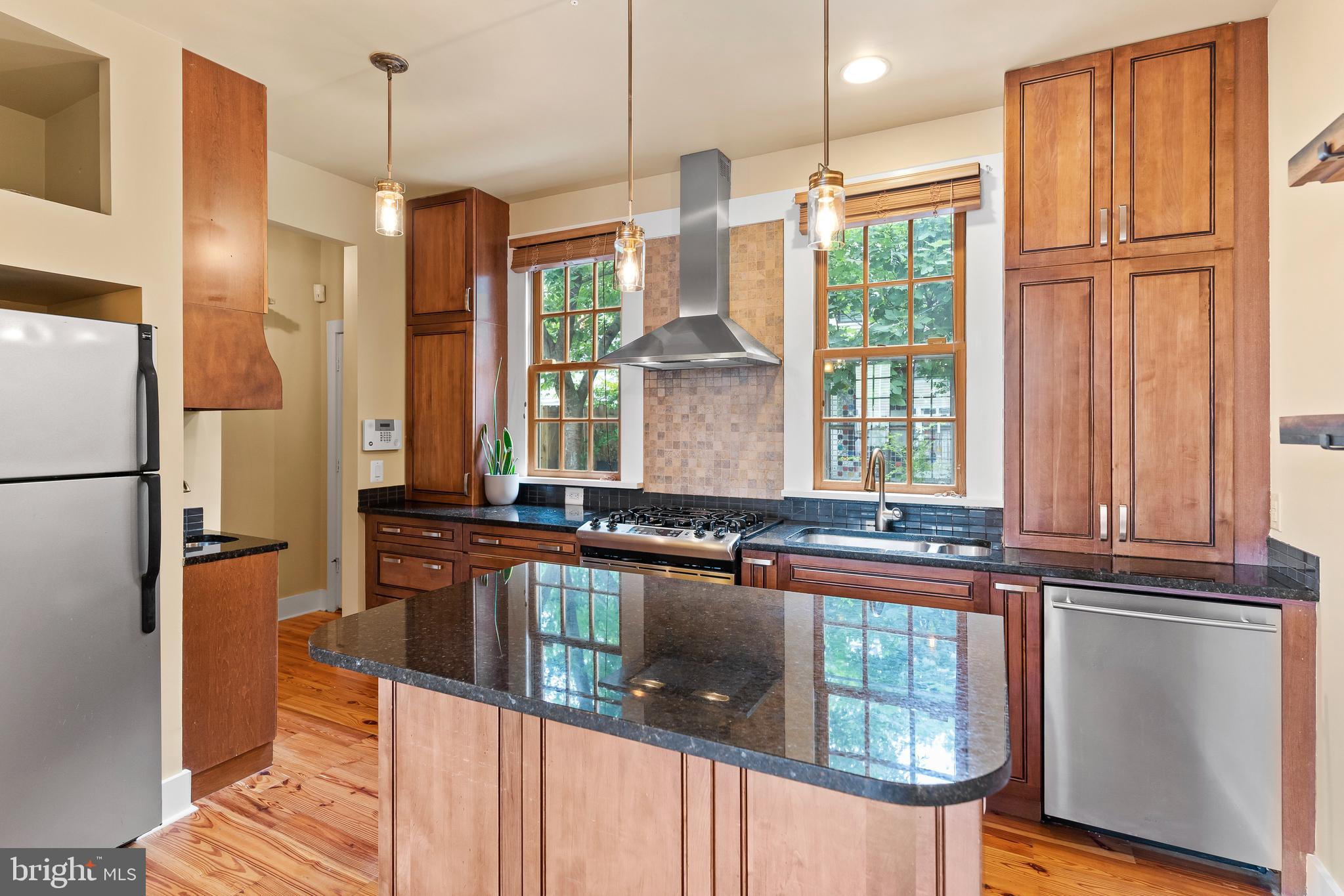 OLD TOWN - Residential Lease