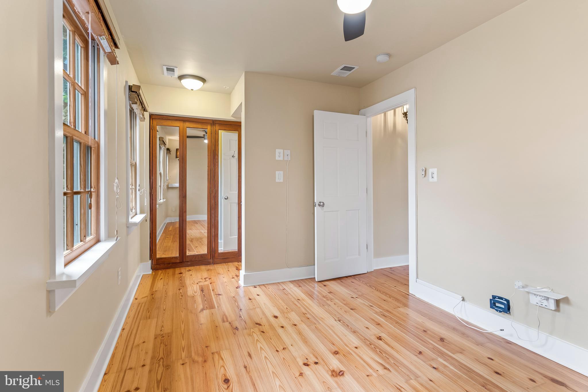 OLD TOWN - Residential Lease