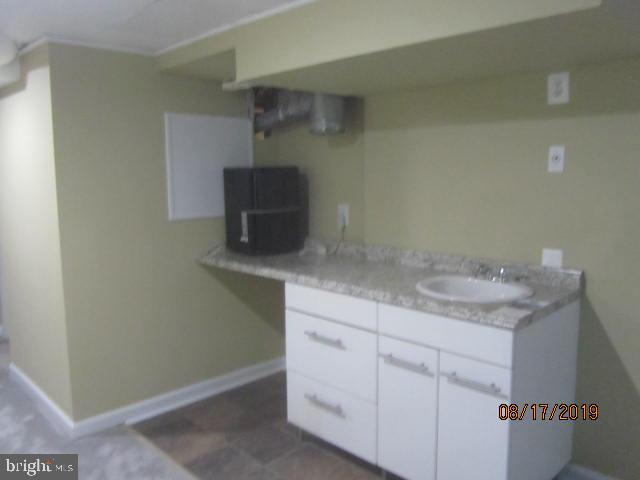 LAKE BRADDOCK - Residential Lease