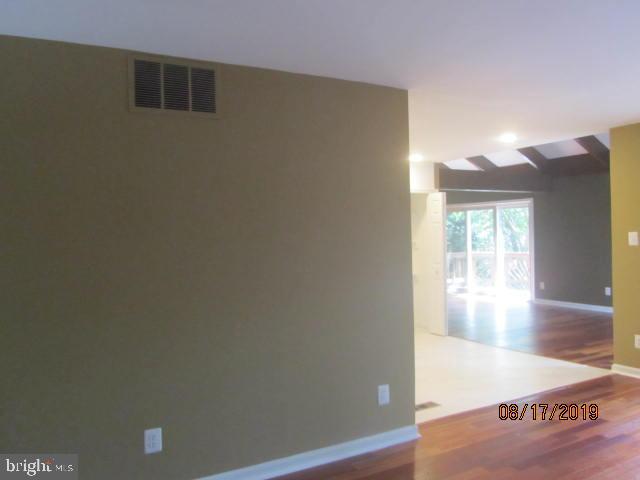 LAKE BRADDOCK - Residential Lease