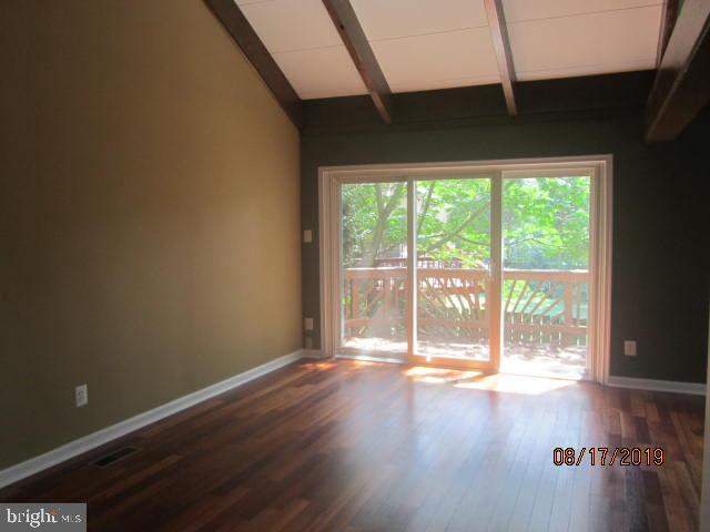 LAKE BRADDOCK - Residential Lease