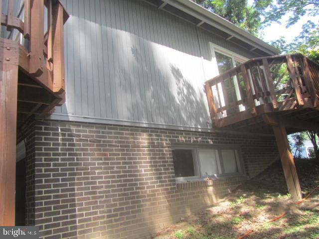 LAKE BRADDOCK - Residential Lease