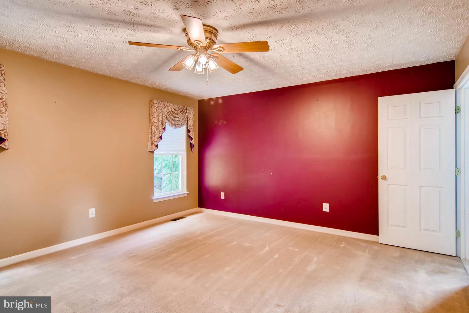 JONATHANS LANDING - Residential