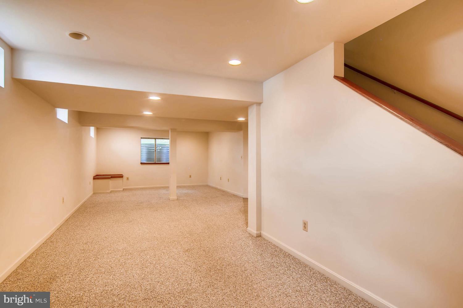 JONATHANS LANDING - Residential