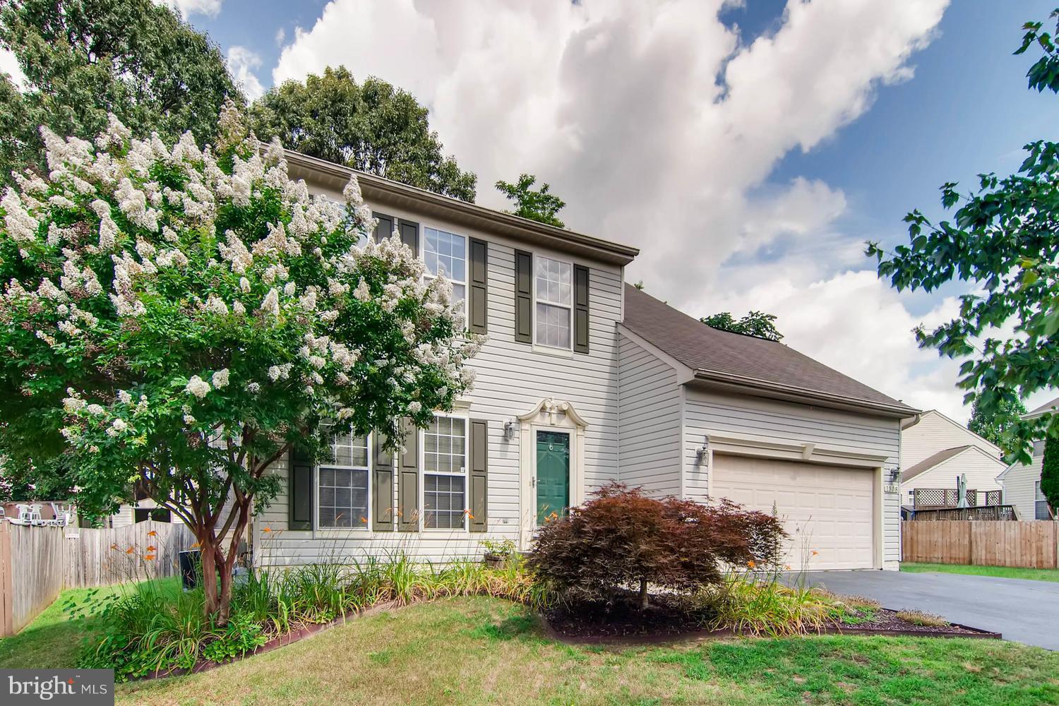 JONATHANS LANDING - Residential