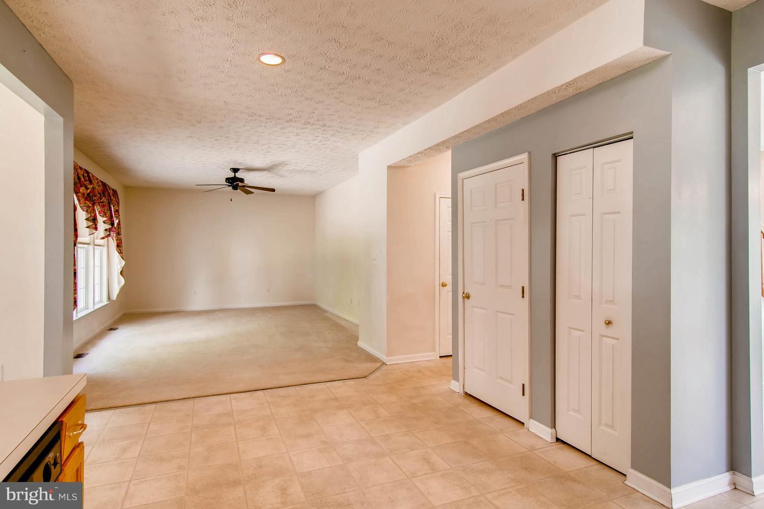 JONATHANS LANDING - Residential