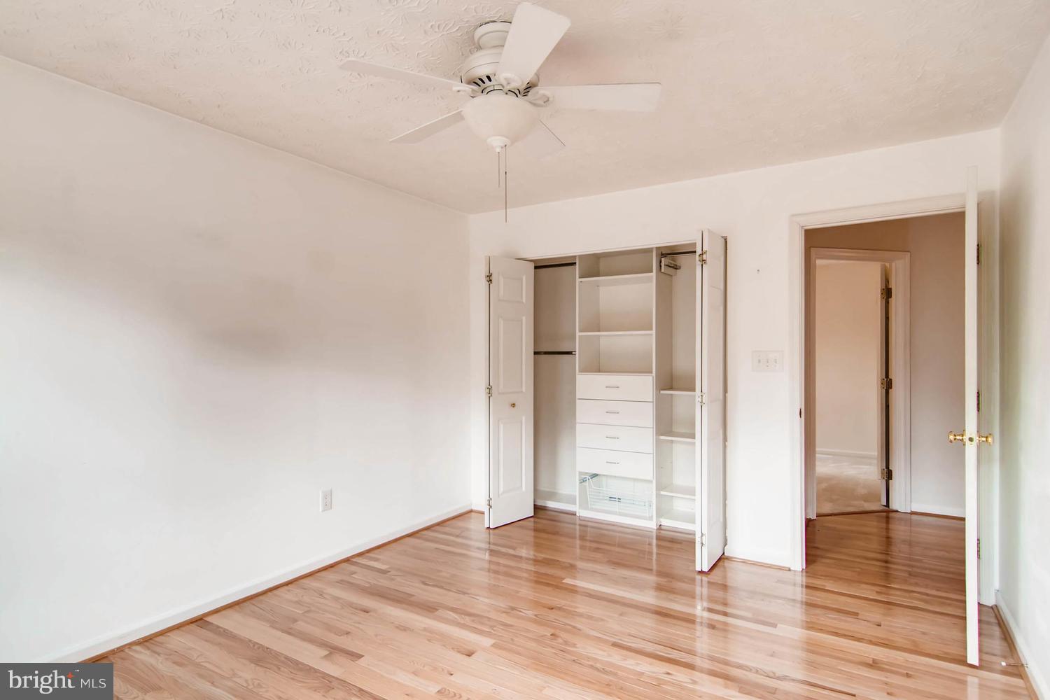 JONATHANS LANDING - Residential