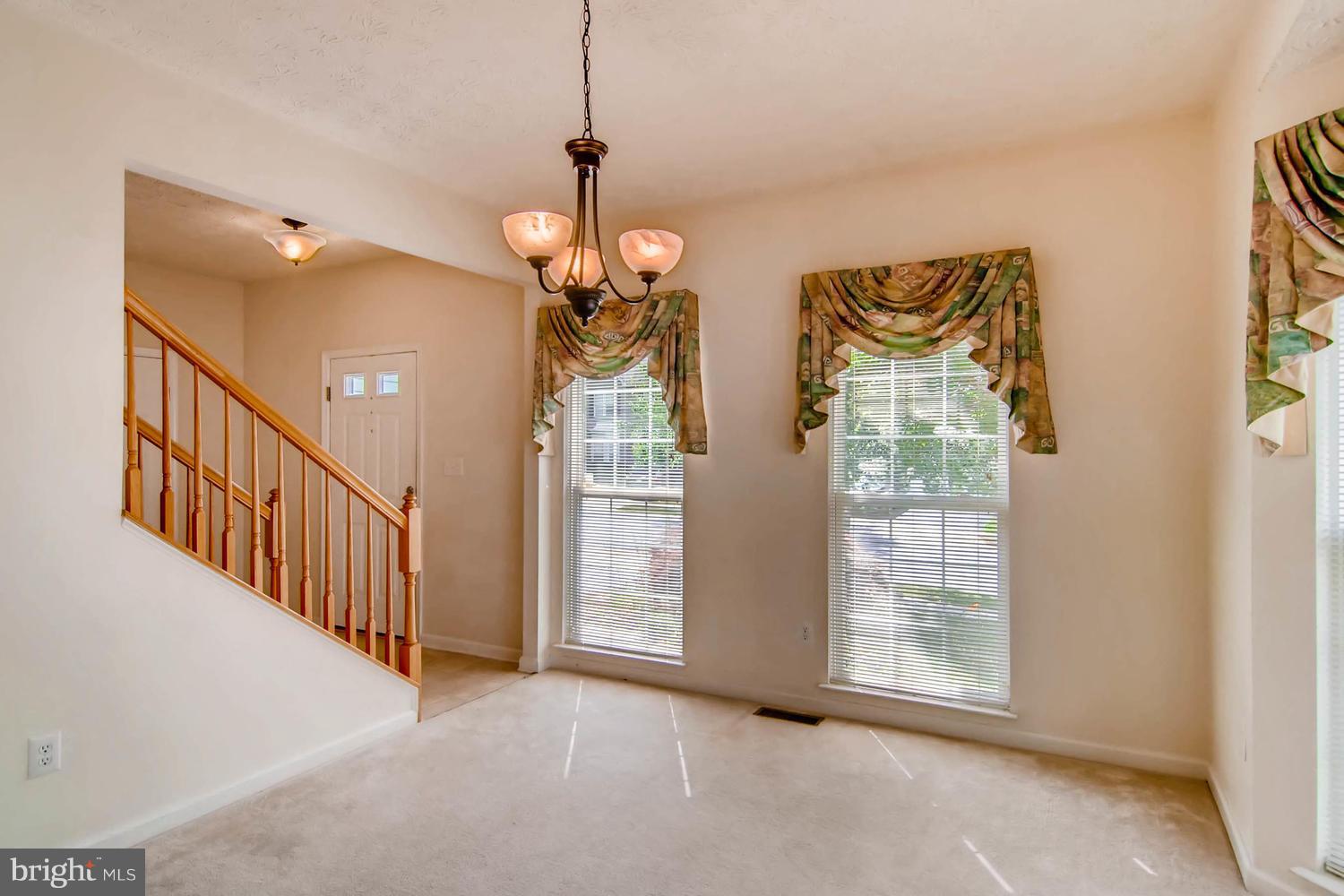 JONATHANS LANDING - Residential