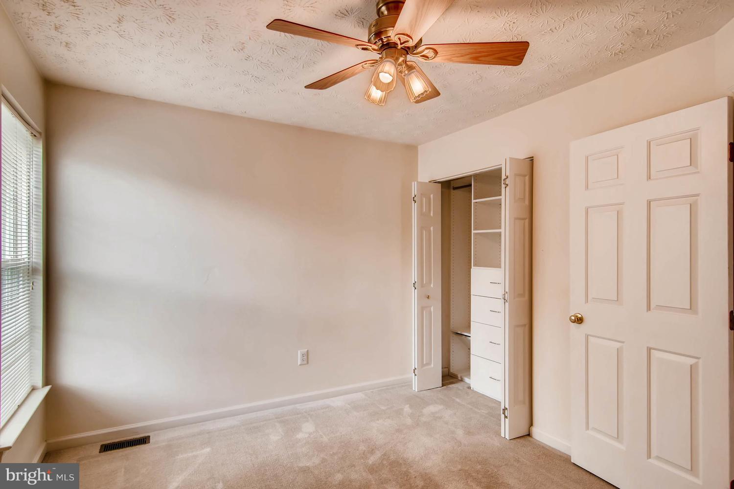 JONATHANS LANDING - Residential