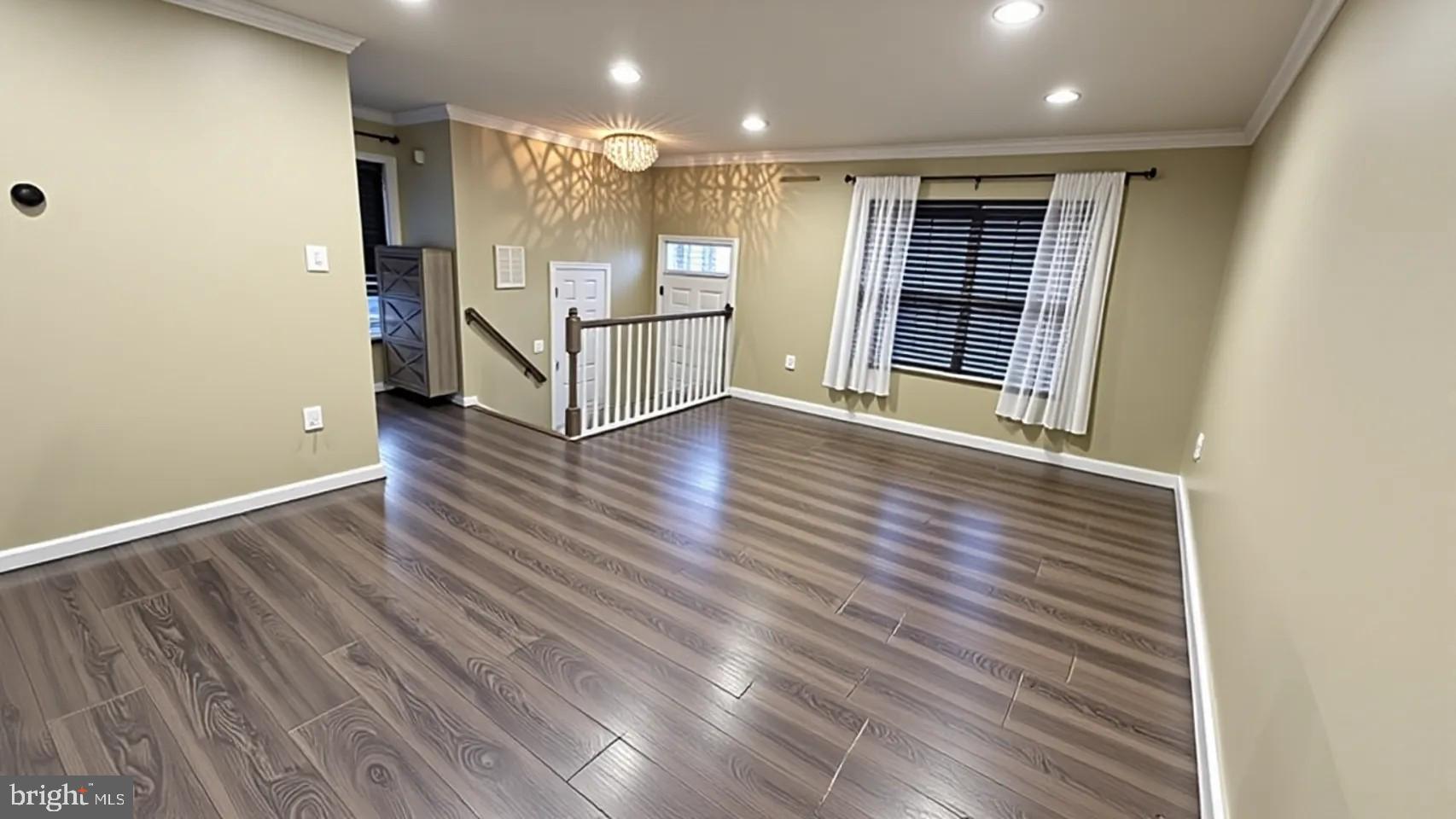 6821 AVALON ISLE WAY