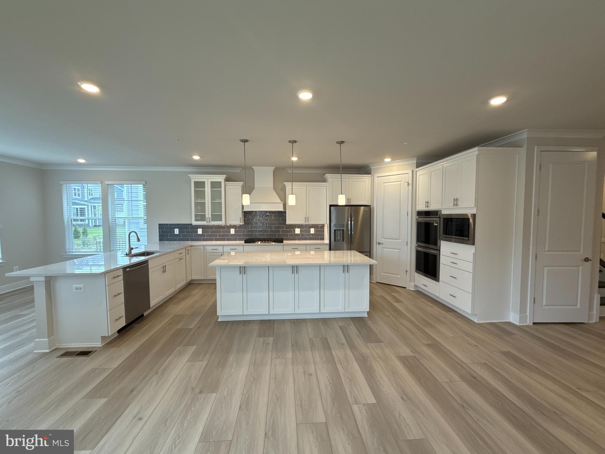 PARKSIDE PRESERVE - Residential