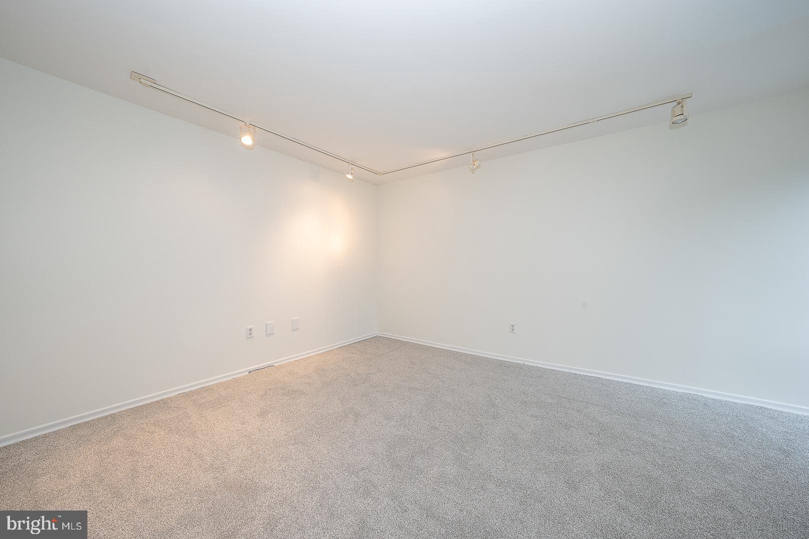 OAK HILL - Residential