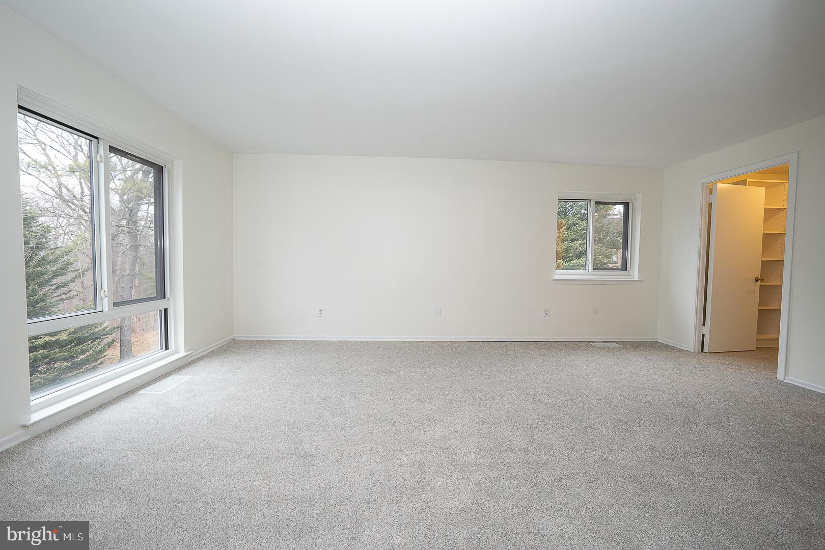 OAK HILL - Residential