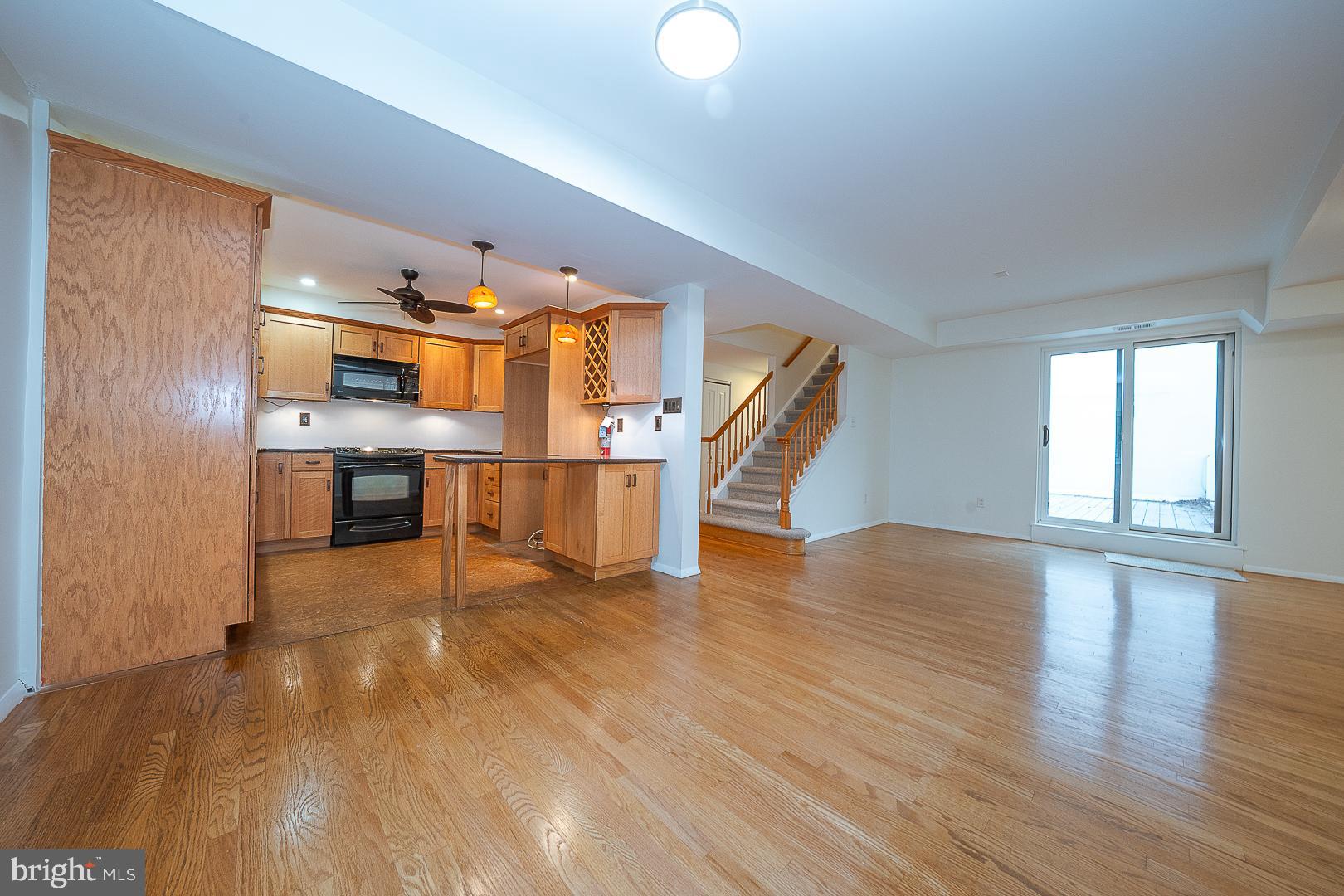 OAK HILL - Residential