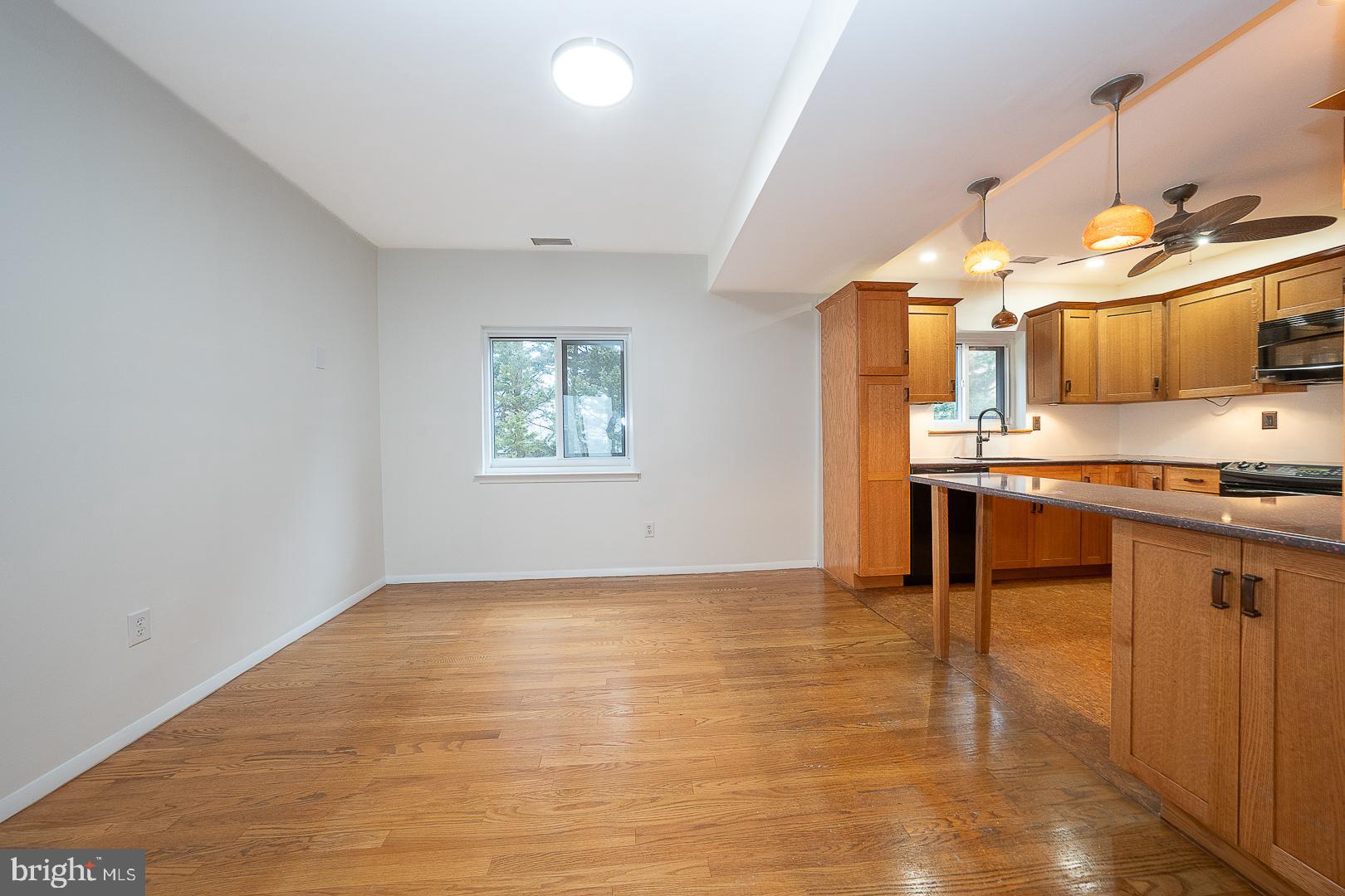 OAK HILL - Residential