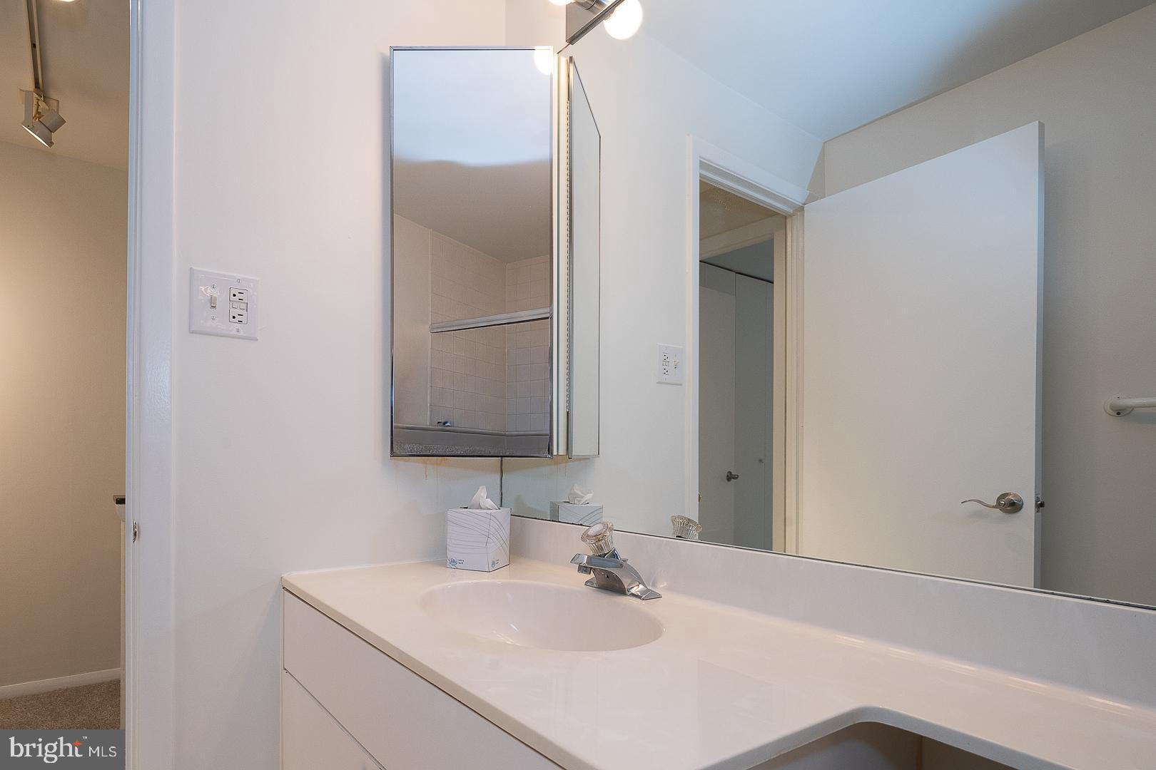 OAK HILL - Residential