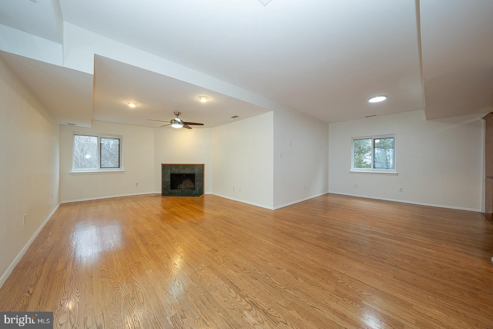 OAK HILL - Residential