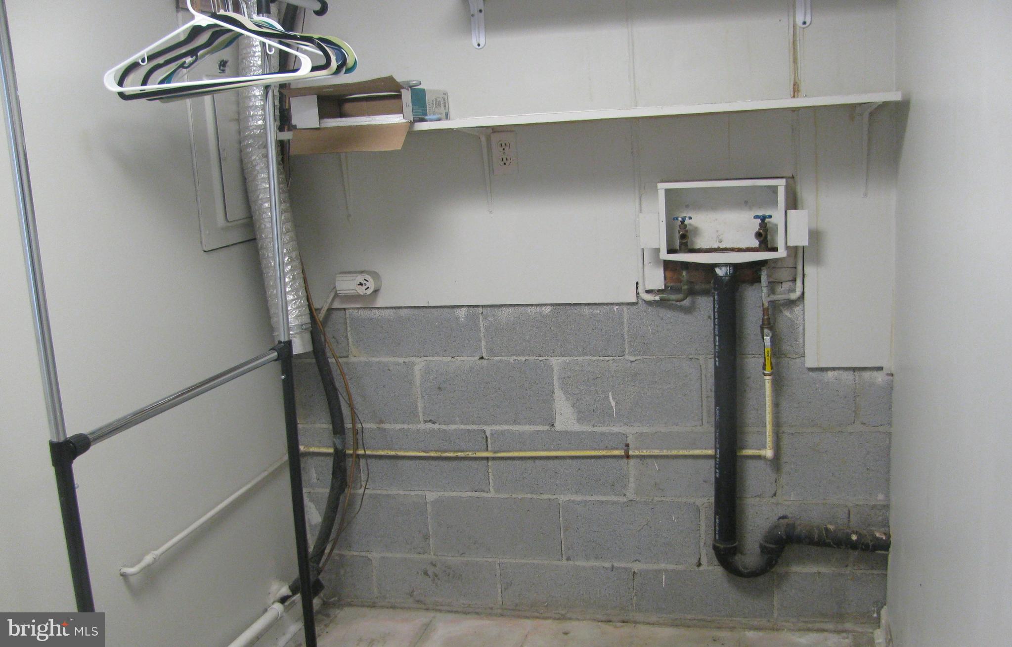 WAVERLY VILLAGE - Residential Lease