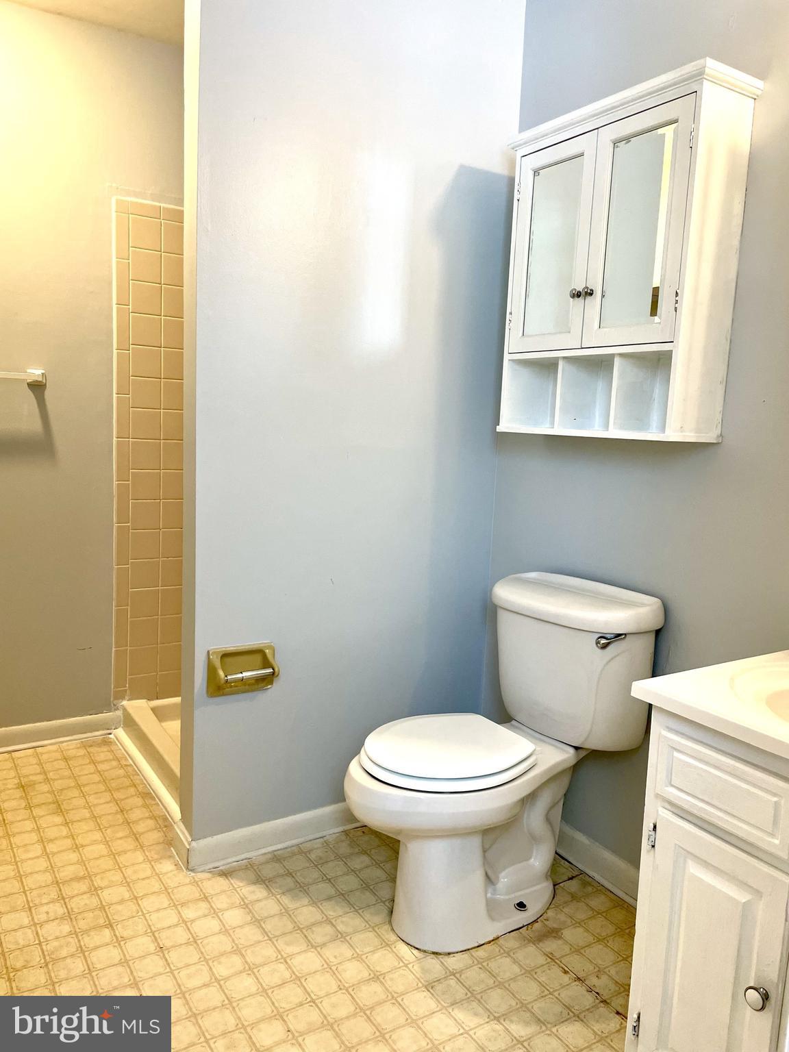 WAVERLY VILLAGE - Residential Lease