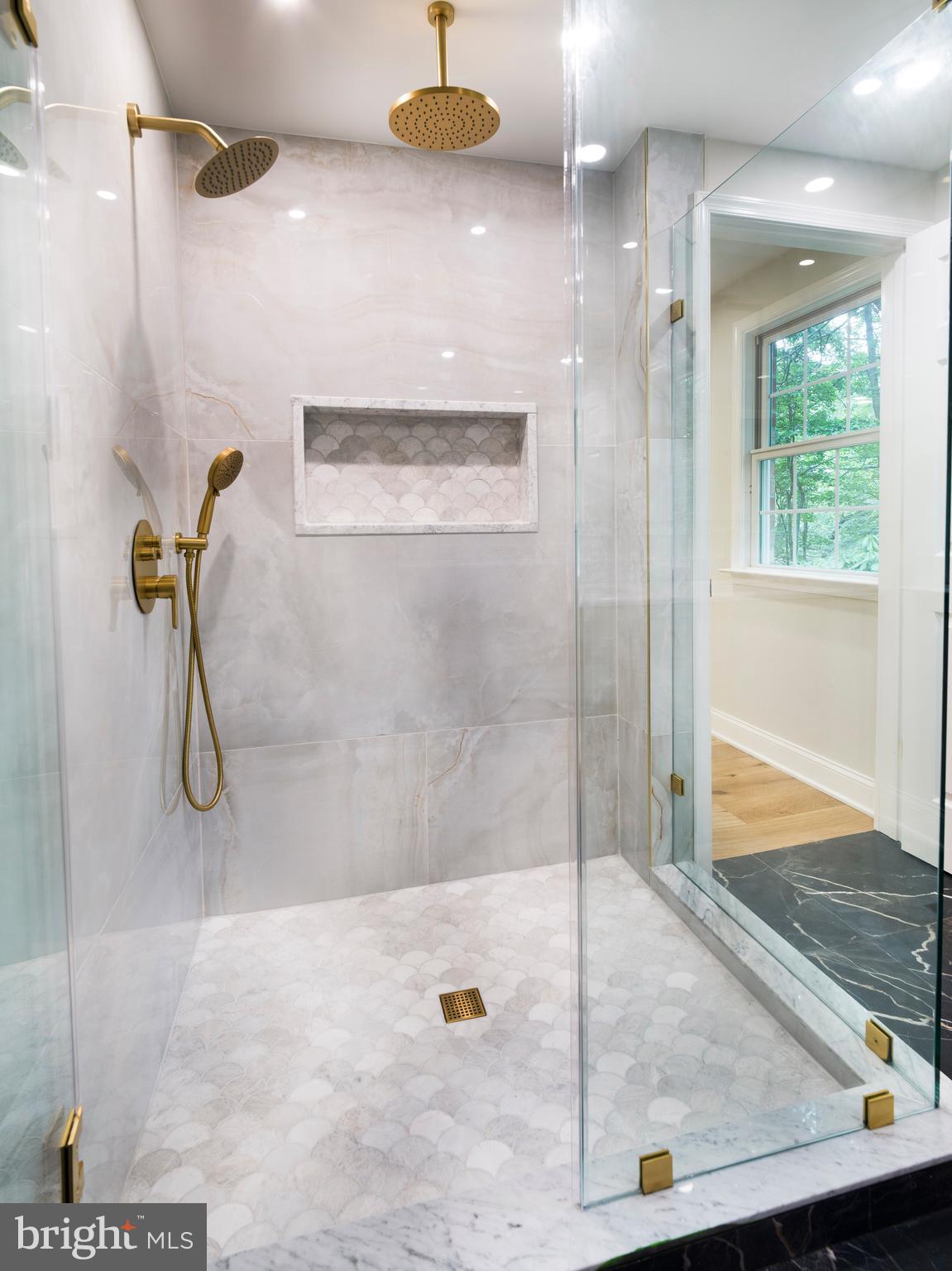 NORTHWOODS - Residential