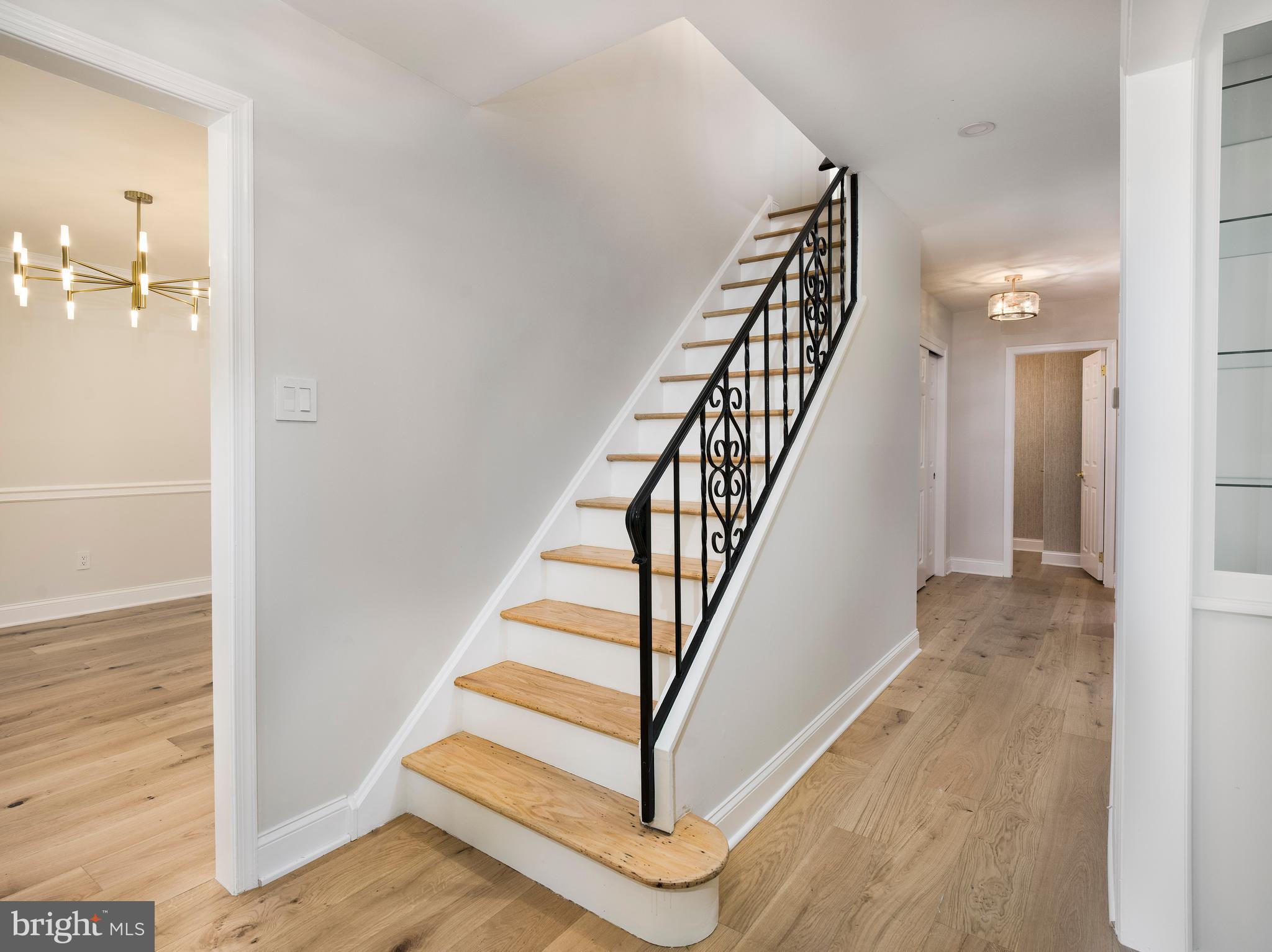 581 WOODLAND DRIVE