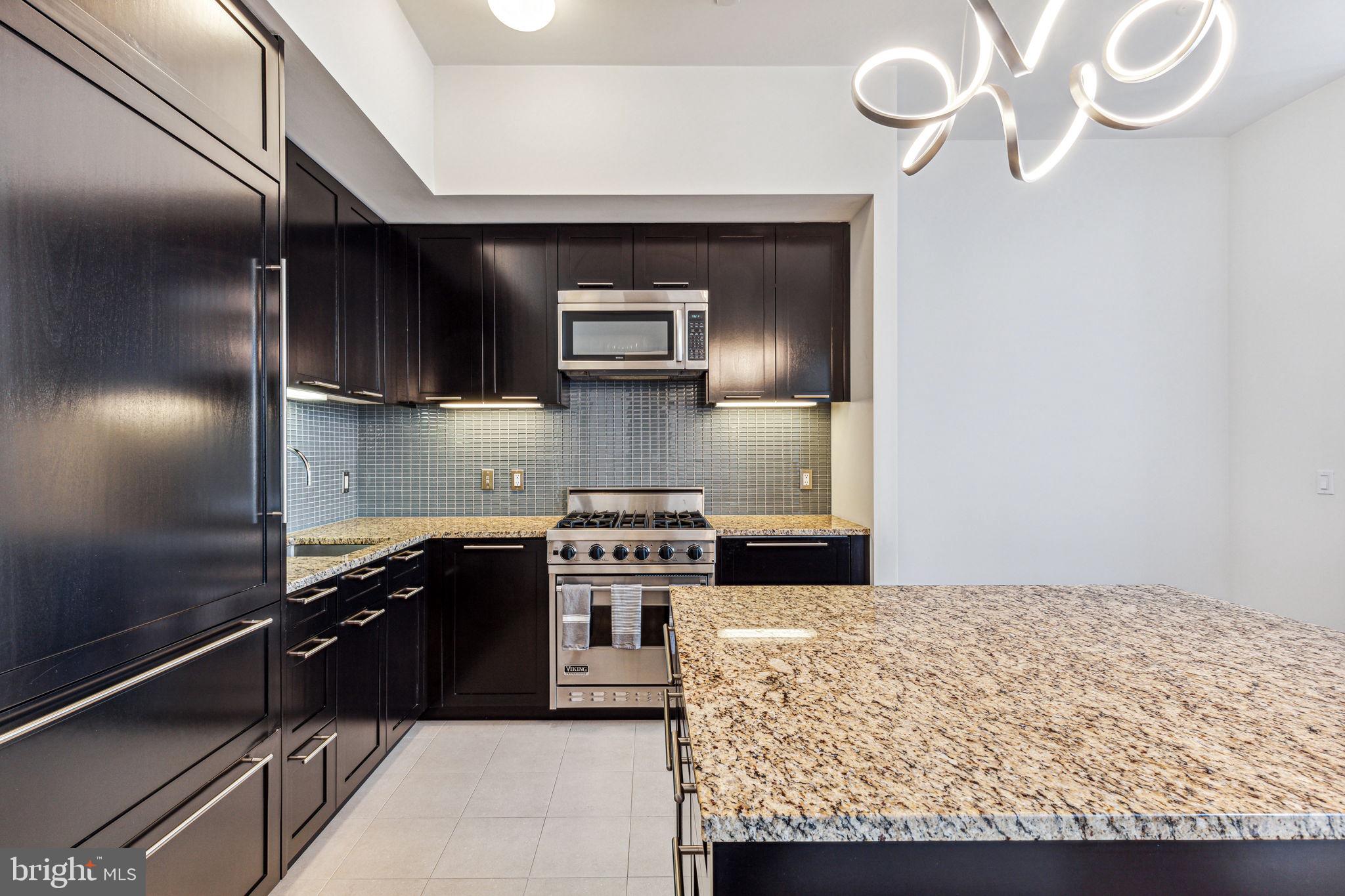 AVENUE OF THE ARTS - Residential