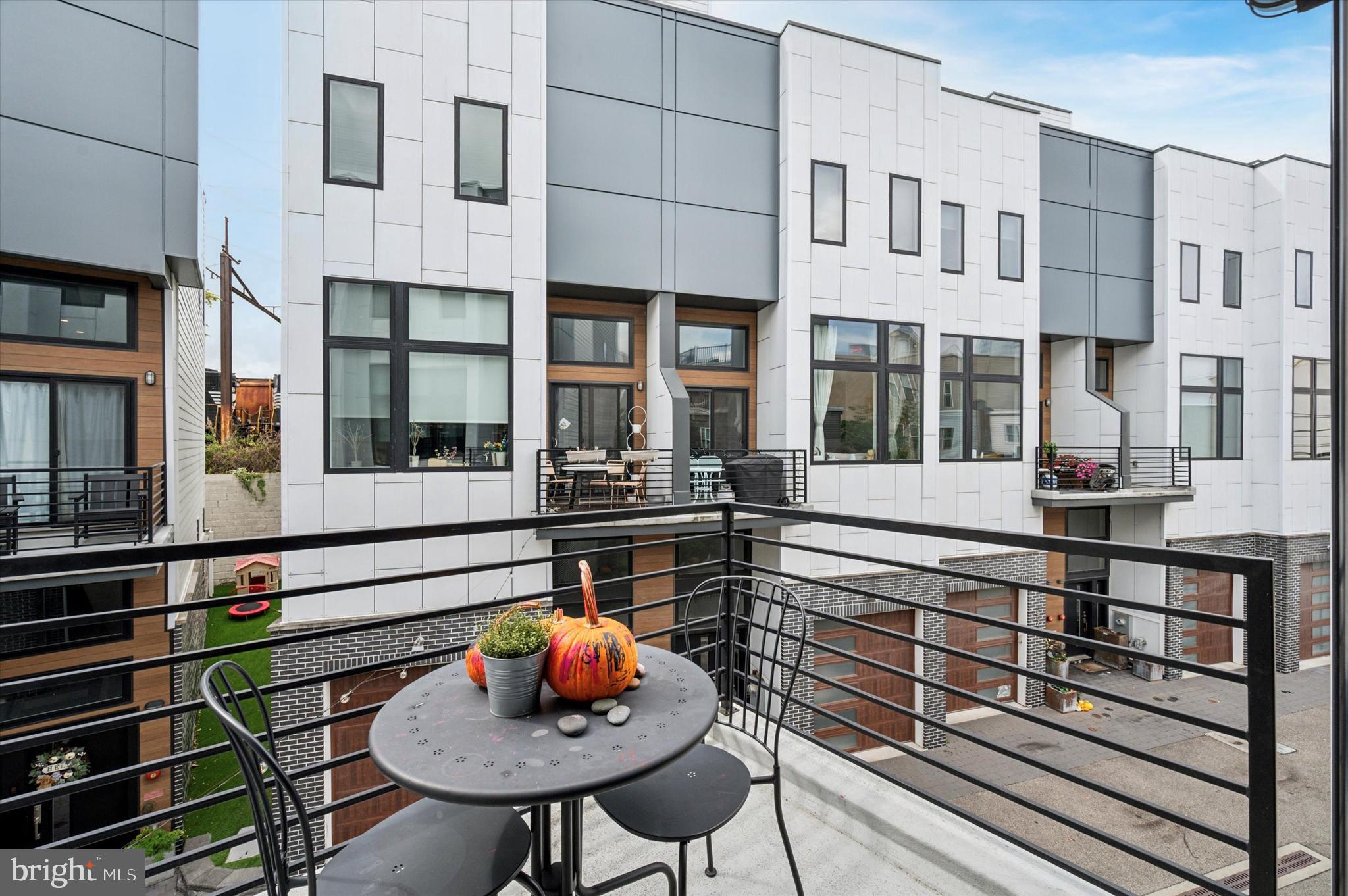 GRADUATE HOSPITAL - Residential