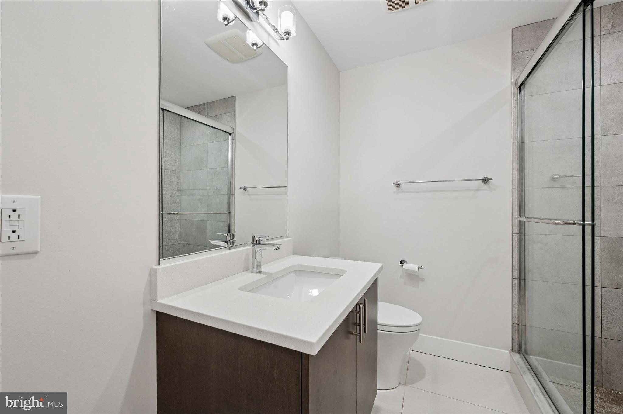 GRADUATE HOSPITAL - Residential