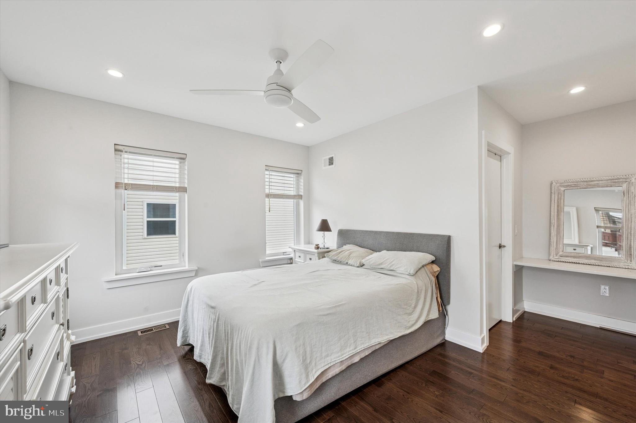 GRADUATE HOSPITAL - Residential