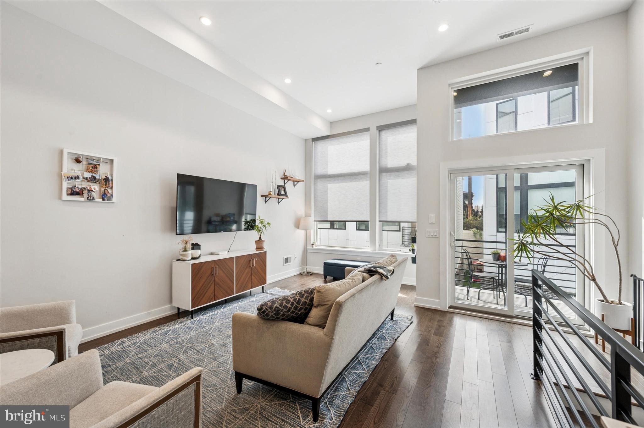 GRADUATE HOSPITAL - Residential