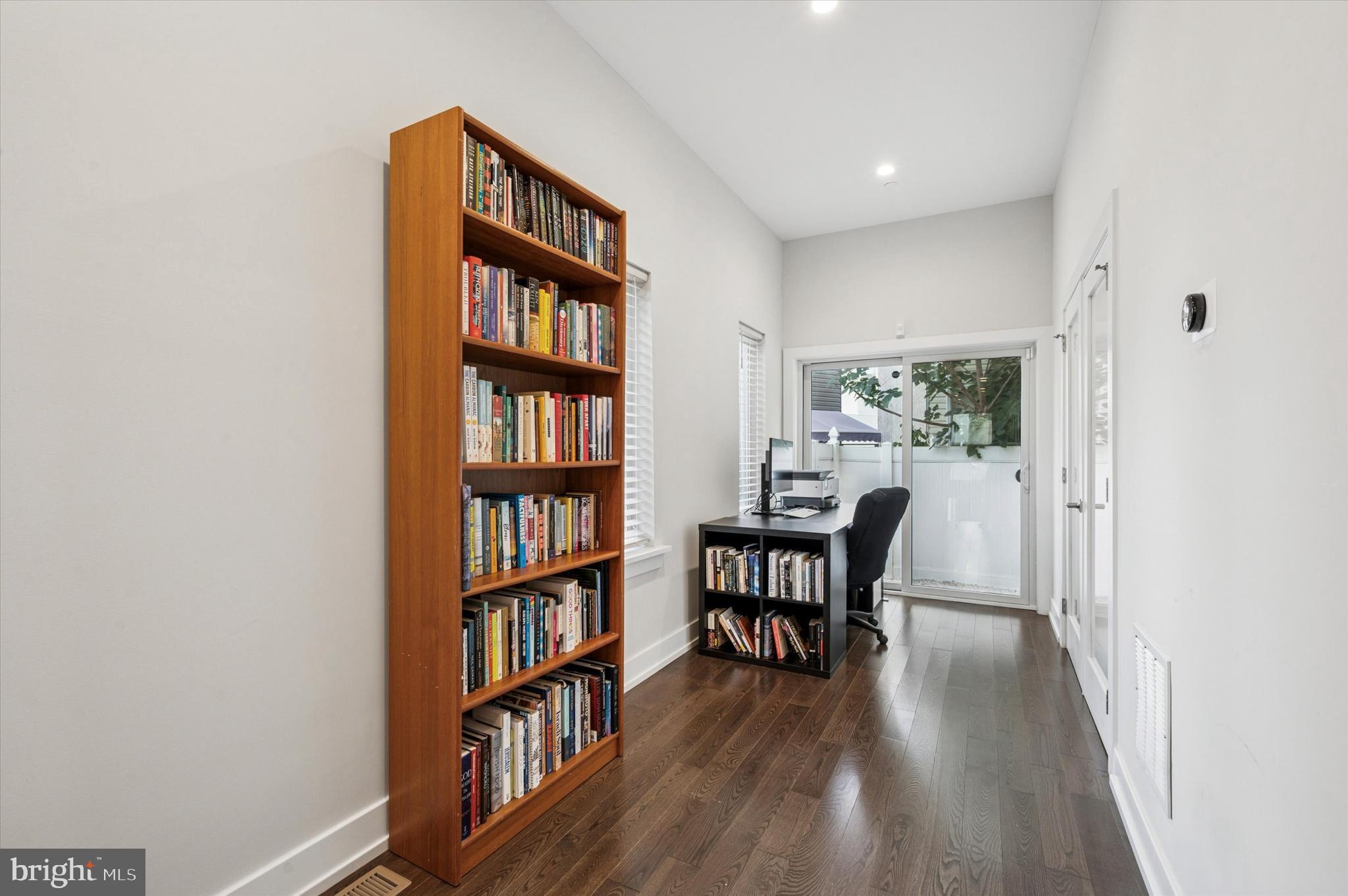 GRADUATE HOSPITAL - Residential