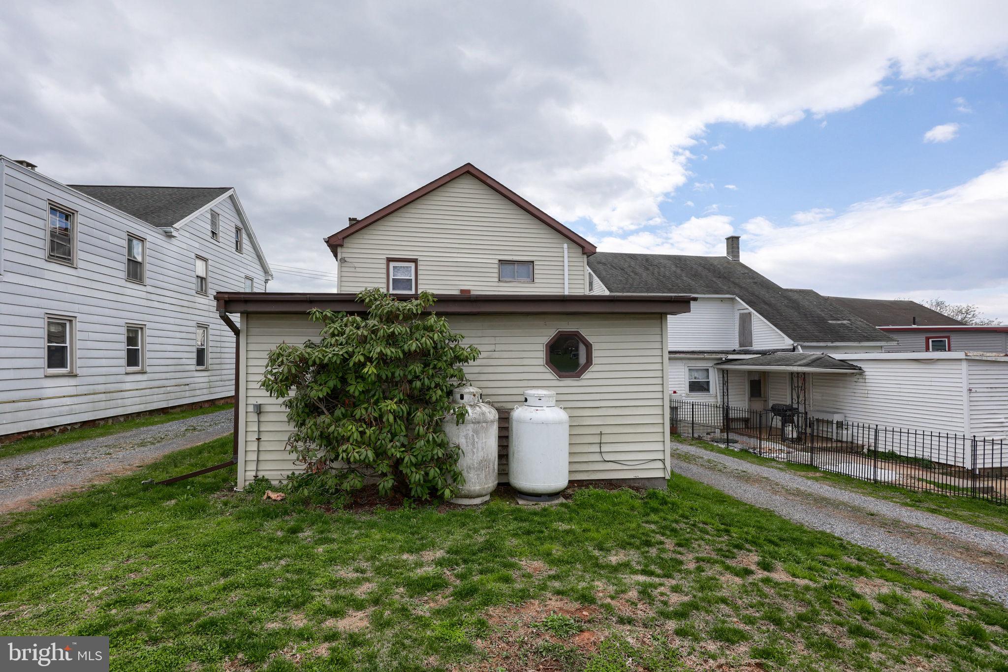 WEST COCALICO TWP - Residential