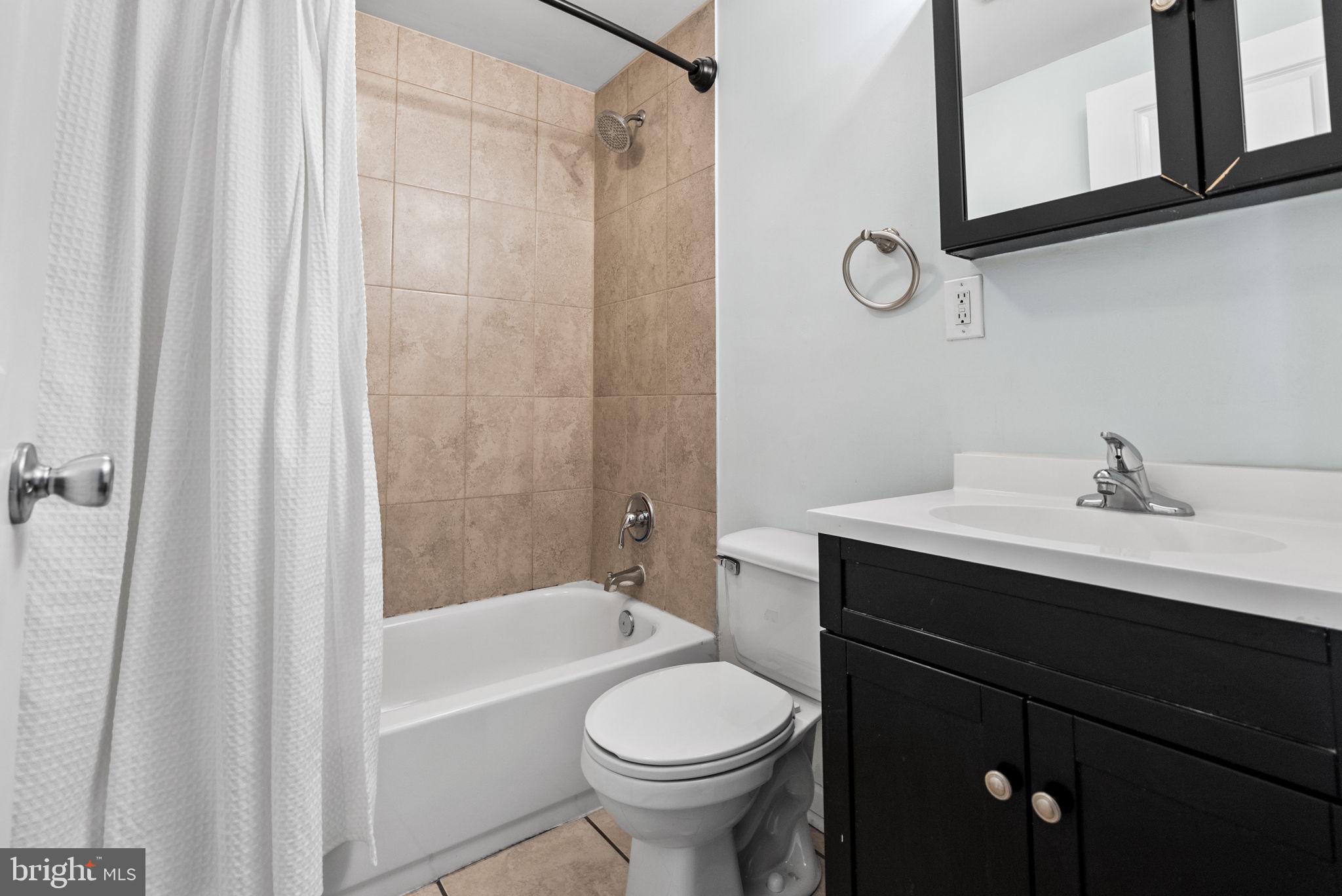 POINT BREEZE - Residential