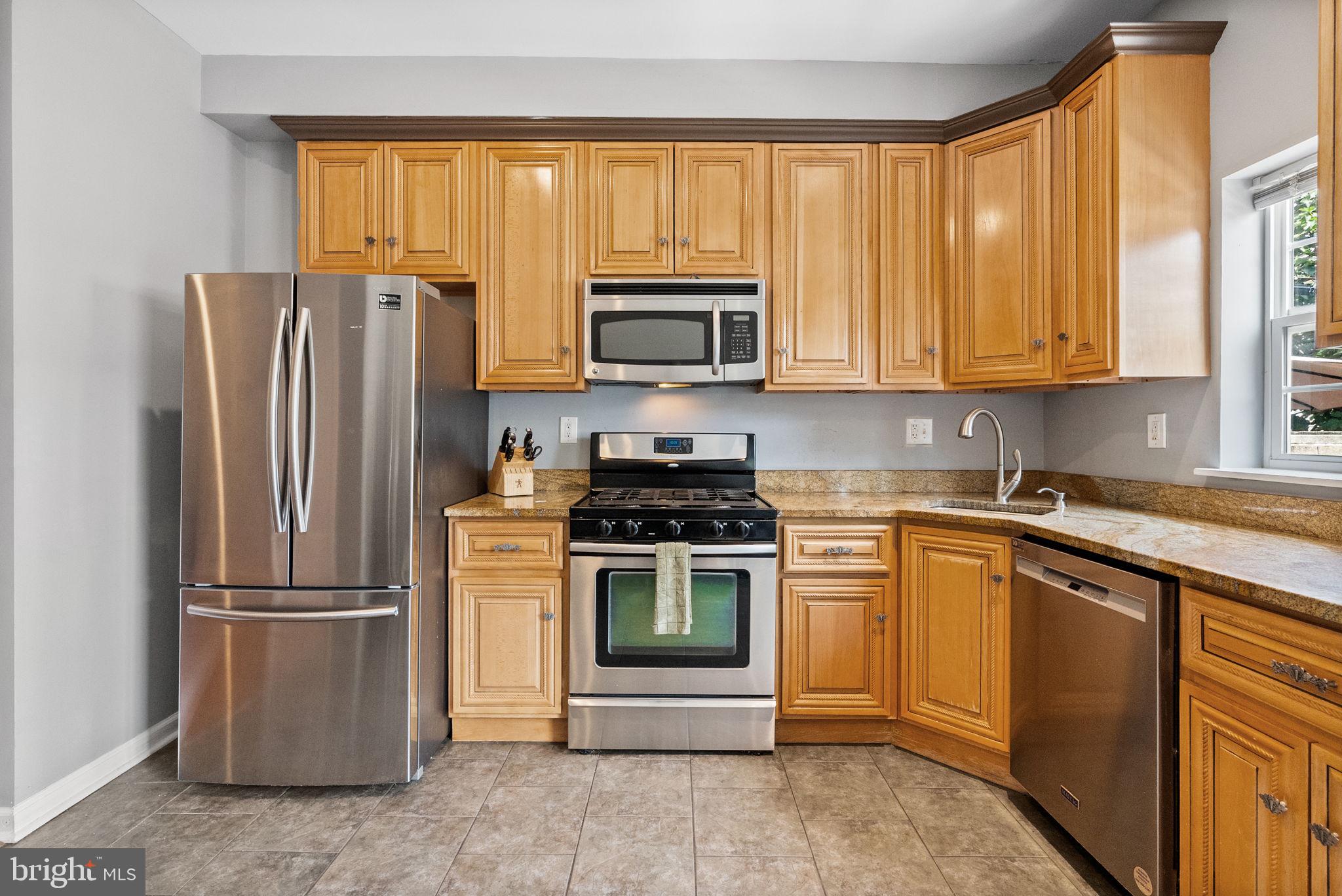 POINT BREEZE - Residential