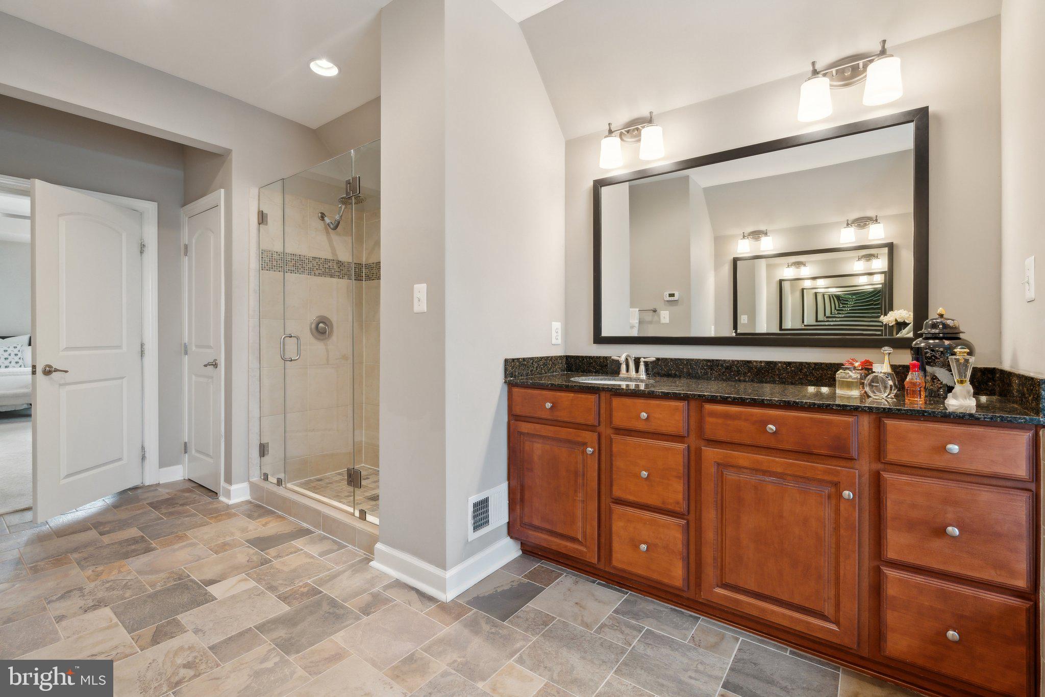 MOORES HAMLET - Residential