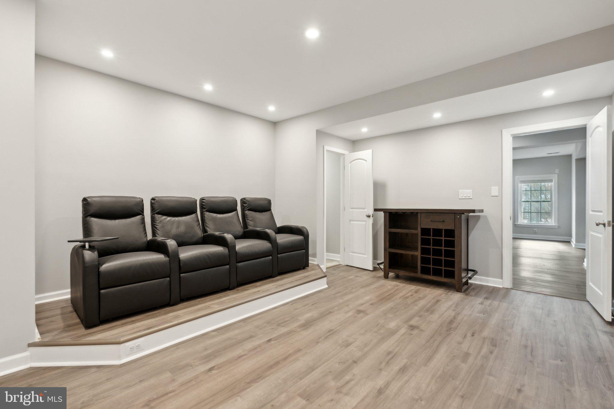 MOORES HAMLET - Residential