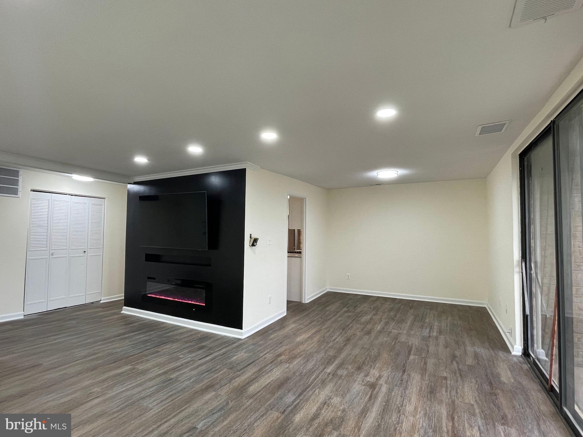 3339 HUNTLEY SQUARE DRIVE A-1