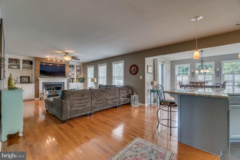 NI RIVER LANDING - Residential