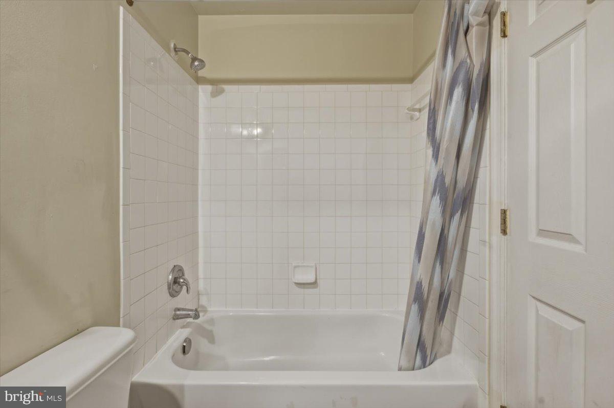 PARKSIDE AT DULLES - Residential