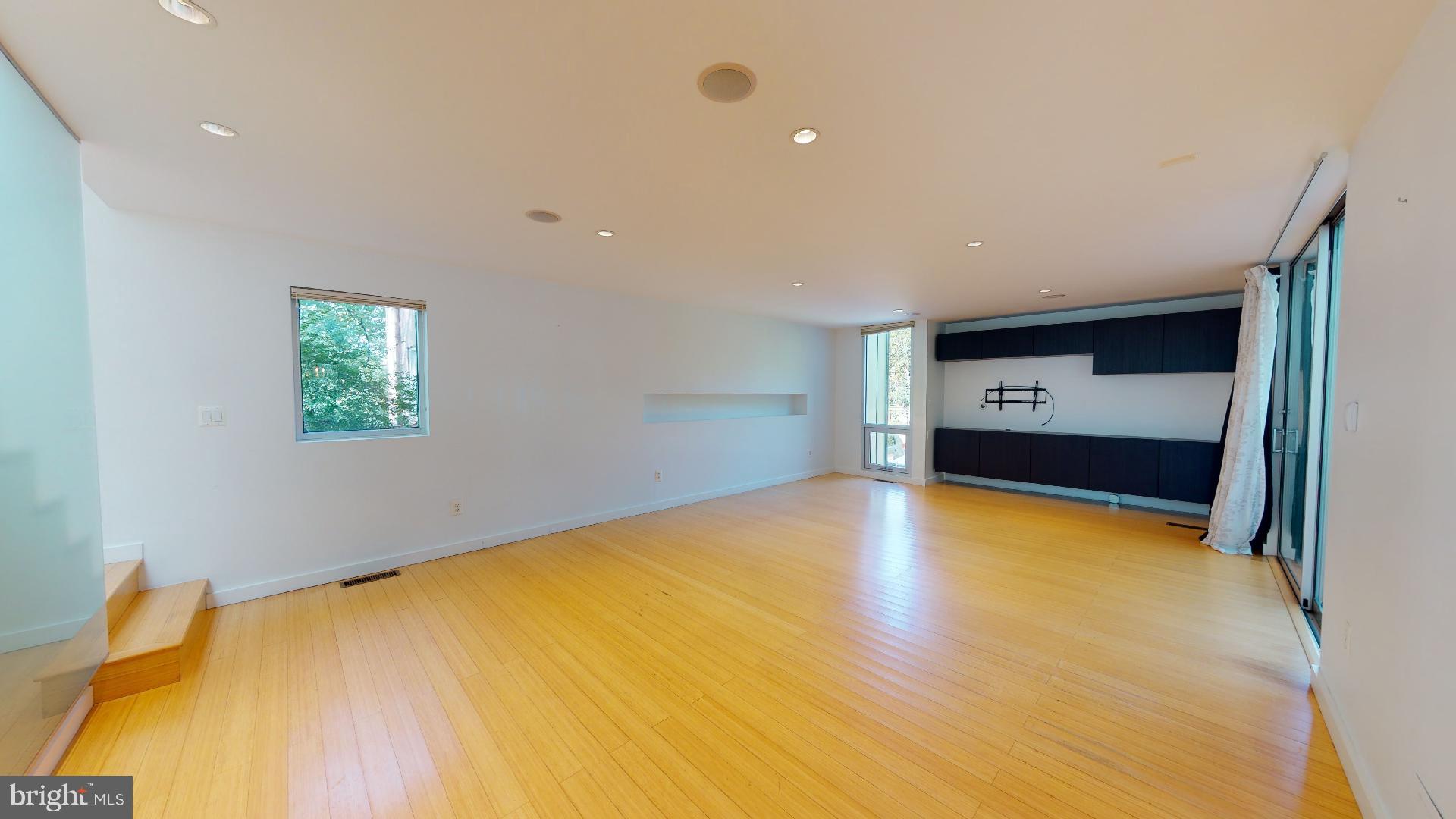 DEL RAY - Residential Lease